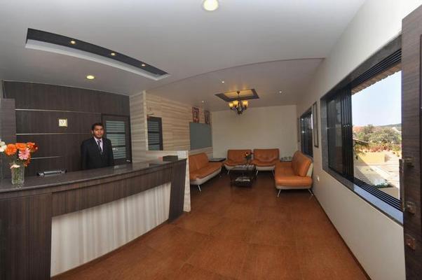 Hotel Suman Raj